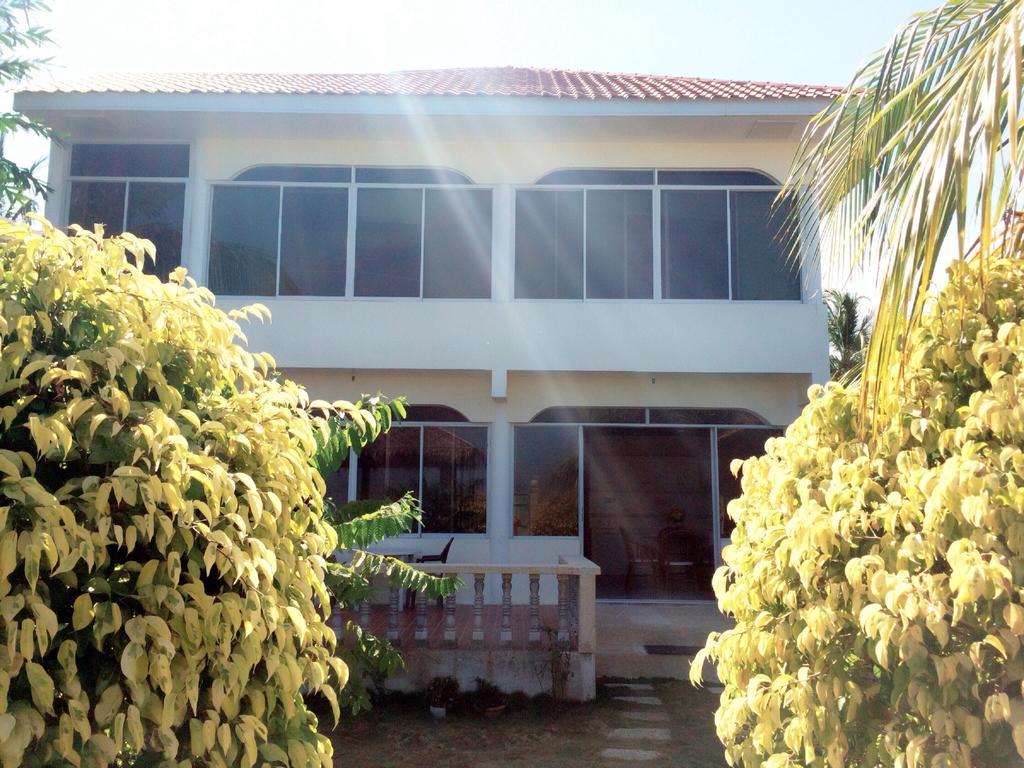 Oslob Garden Stay Beach Resort 外观 照片